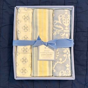 Pottery Barn Kids Flannel Swaddling Blankets Set